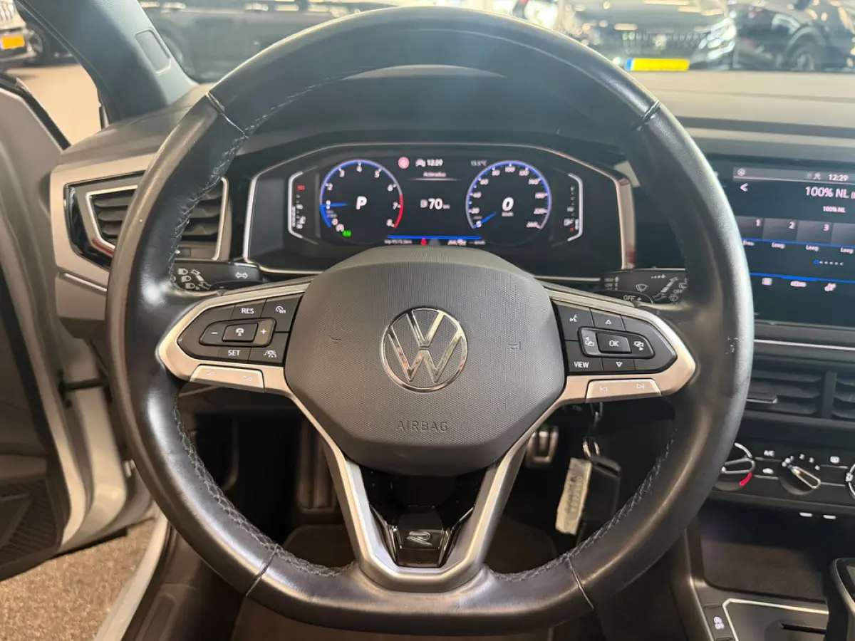 1.0 TSI R-Line CAP-PLAY, CRUISE, PANORAMA