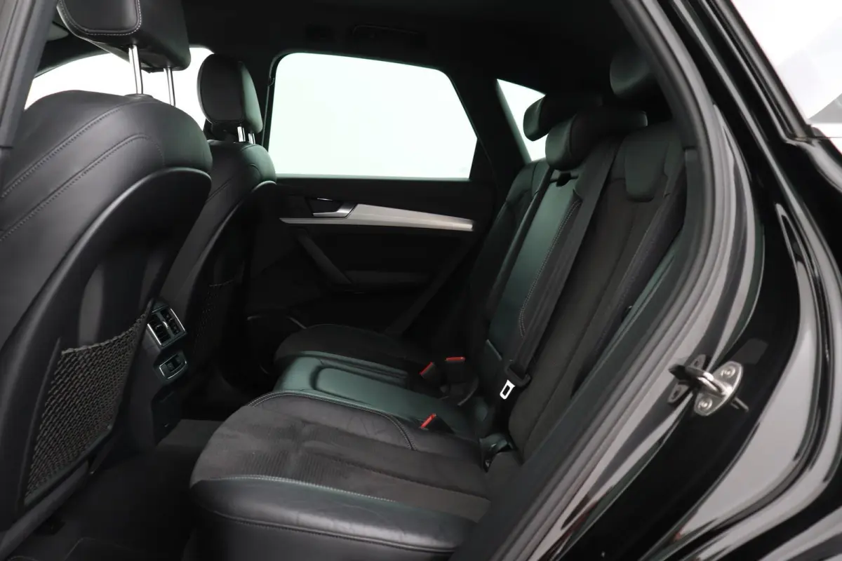 2.0 TFSI quattro Sport Line S-Line | Trekhaak | Org NL | Digital Cockpit | CarPlay | Camera | Stoelverwarming | Blind Spot