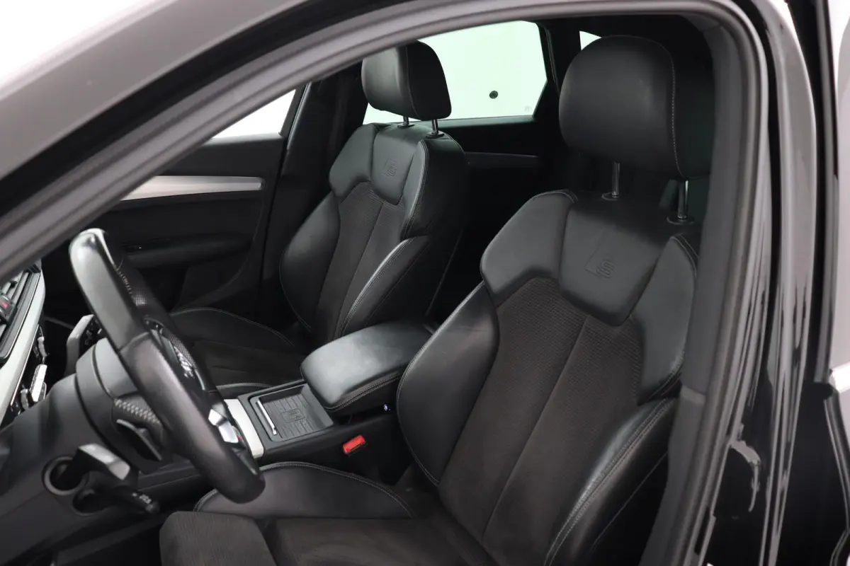 2.0 TFSI quattro Sport Line S-Line | Trekhaak | Org NL | Digital Cockpit | CarPlay | Camera | Stoelverwarming | Blind Spot