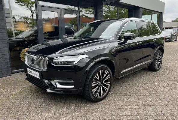 T8 Recharge AWD Ultimate Bright I B&W I Luchtv
