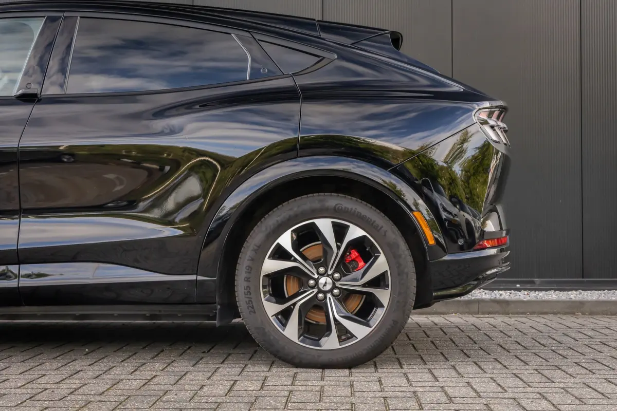 98KWH RWD Premium | Pano-dak | 360 Camera | Elektrische klep | B&O audio | Technology pack+ | Standkacehel | Apple/Android Carplay | FULL OPTION!