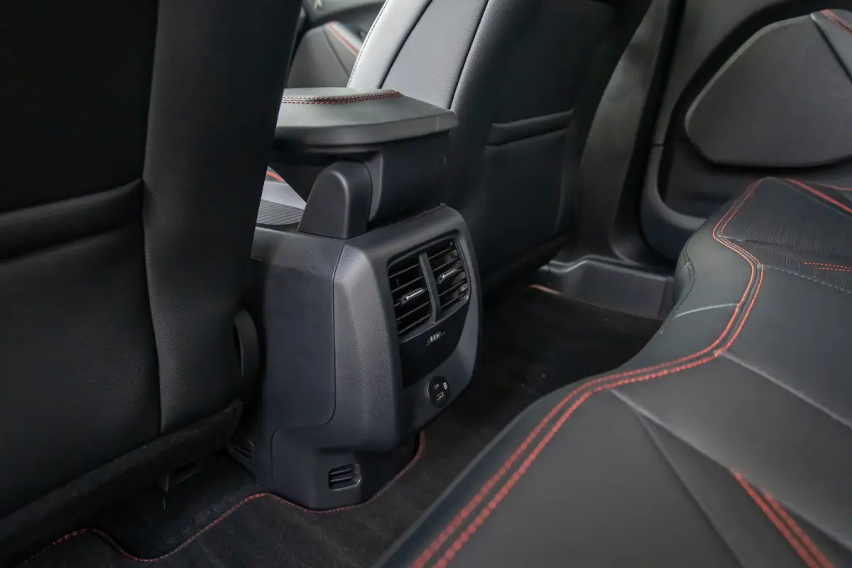 98KWH RWD Premium | Pano-dak | 360 Camera | Elektrische klep | B&O audio | Technology pack+ | Standkacehel | Apple/Android Carplay | FULL OPTION!