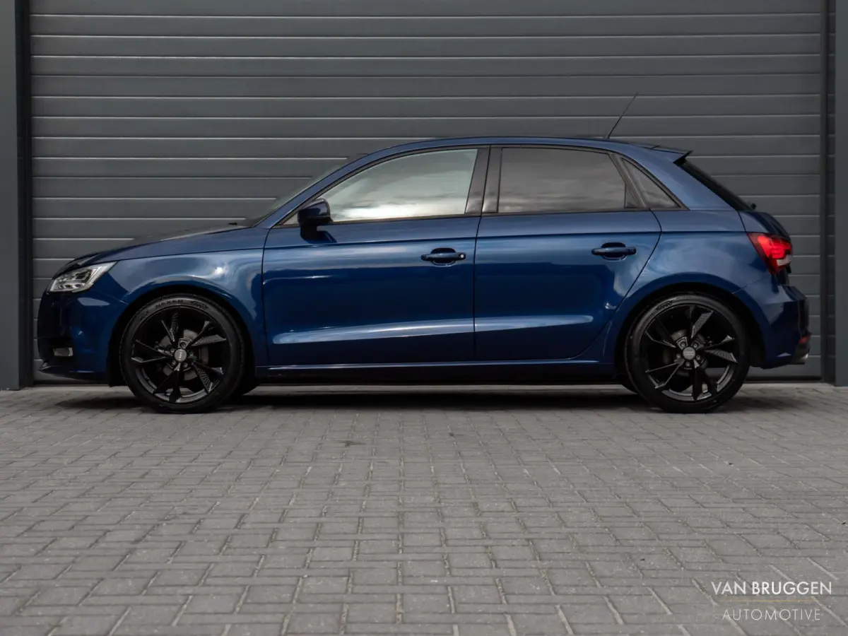 1.0 TFSI S-Line Automaat LED Cruise NAP Stoelverw.