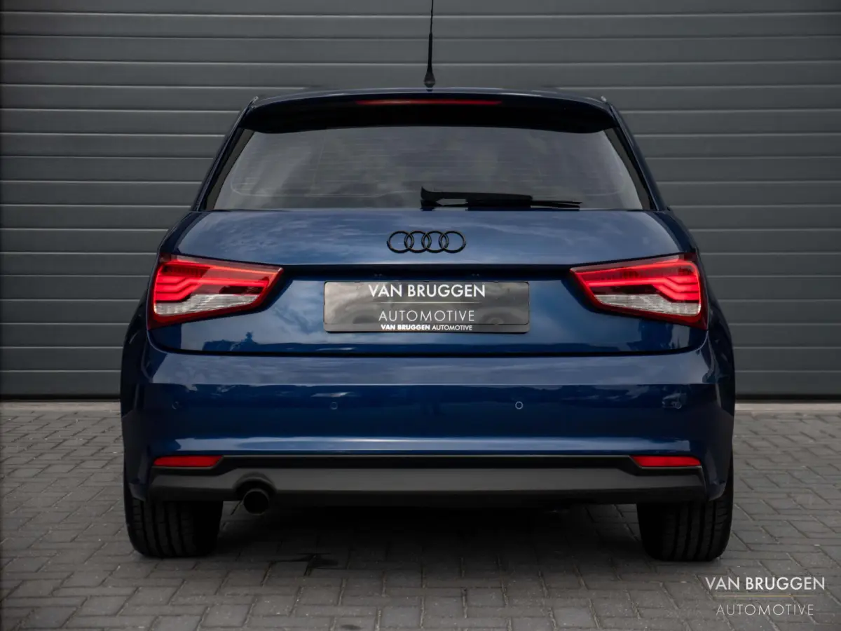 1.0 TFSI S-Line Automaat LED Cruise NAP Stoelverw.