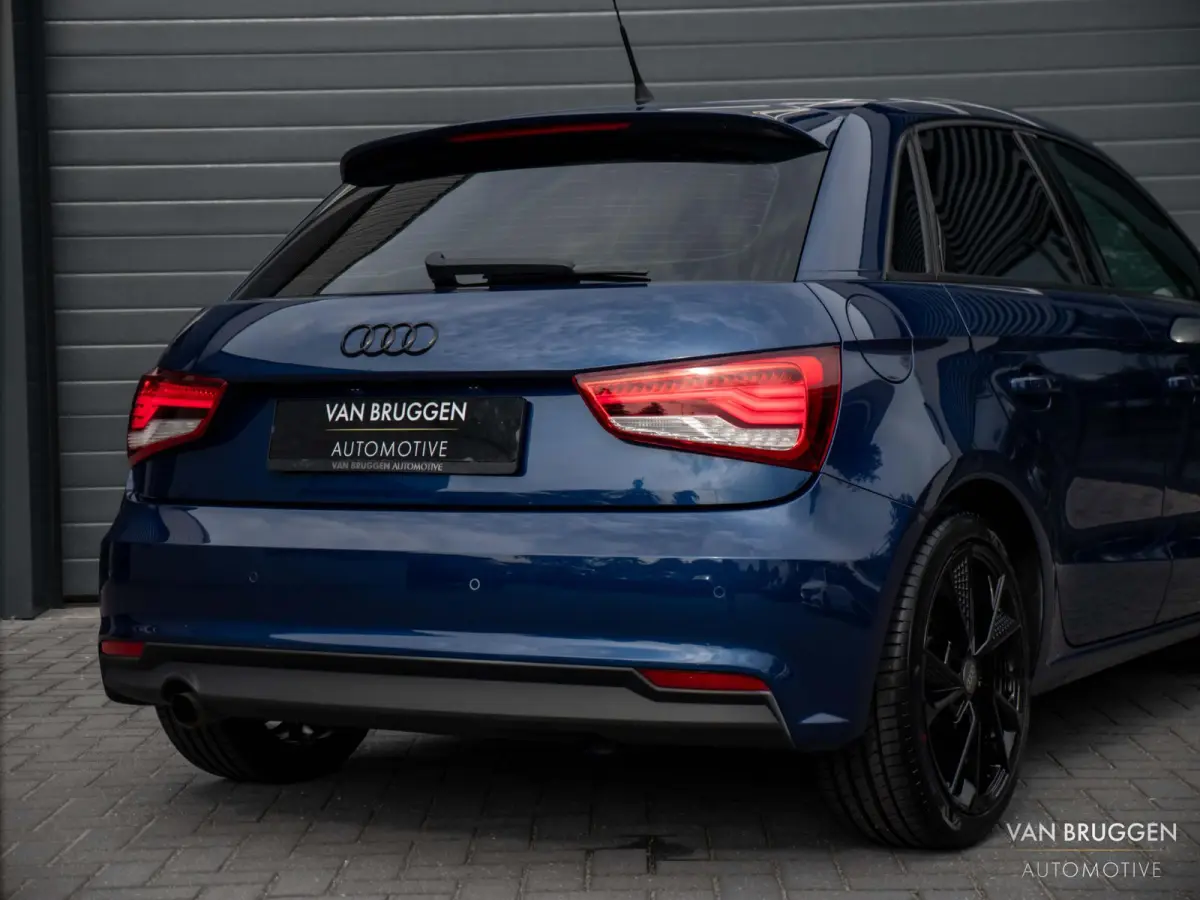 1.0 TFSI S-Line Automaat LED Cruise NAP Stoelverw.