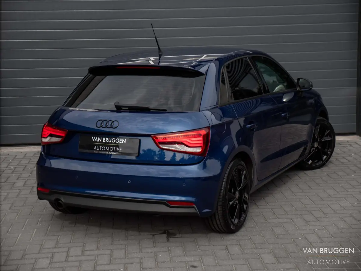 1.0 TFSI S-Line Automaat LED Cruise NAP Stoelverw.
