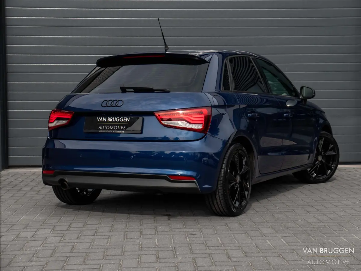1.0 TFSI S-Line Automaat LED Cruise NAP Stoelverw.