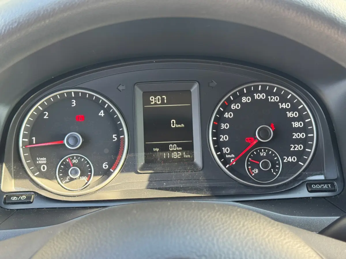 2.0 TDI L1H1 * Airco * Lichtmetalen Velgen * AppleCarPlay *