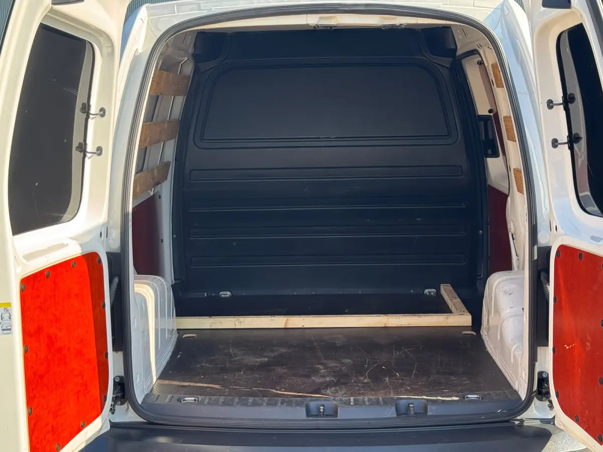 2.0 TDI L1H1 * Airco * Lichtmetalen Velgen * AppleCarPlay *