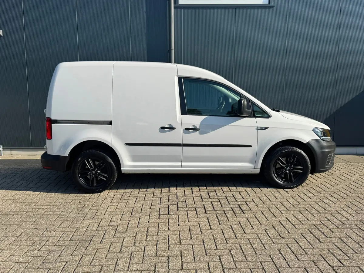 2.0 TDI L1H1 * Airco * Lichtmetalen Velgen * AppleCarPlay *