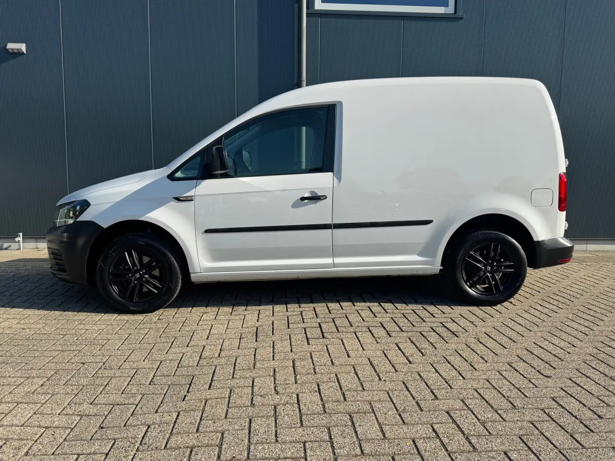 2.0 TDI L1H1 * Airco * Lichtmetalen Velgen * AppleCarPlay *