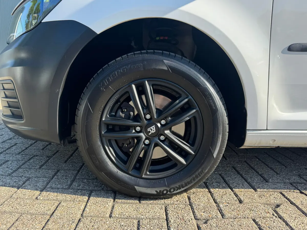 2.0 TDI L1H1 * Airco * Lichtmetalen Velgen * AppleCarPlay *