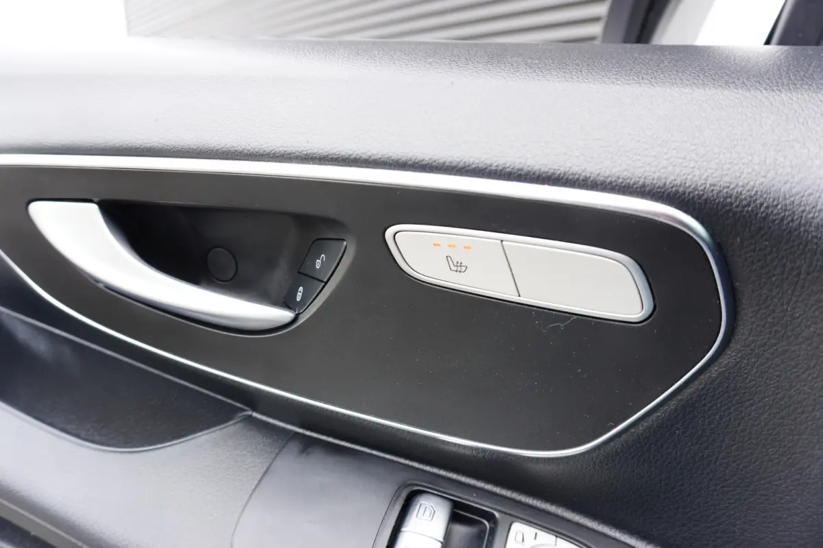 114 CDI 136pk Automaat Extra Lang L3 XL Trekhaak Apple Carplay Camera Navi Stoelverwarming ACC Cruise control