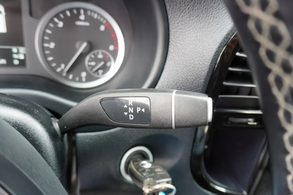 114 CDI 136pk Automaat Extra Lang L3 XL Trekhaak Apple Carplay Camera Navi Stoelverwarming ACC Cruise control