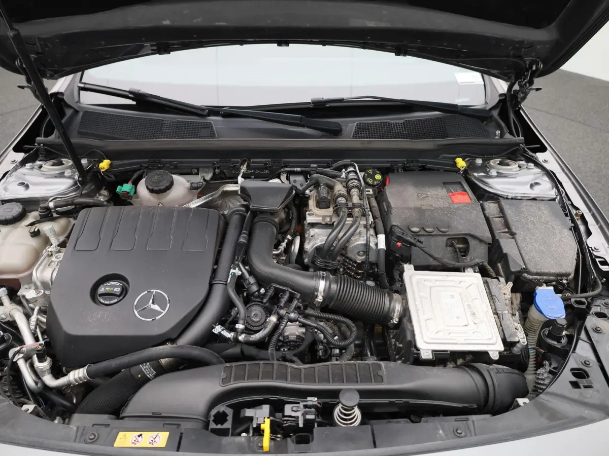 250 e AMG Line | Automaat | Panoramadak | Apple Carplay / Android Auto | Trekhaak | Stoelverwarming | Memoryseats | Sfeerverlichting | Leder | Camera | Parkeer sensoren | Navigatie | Virtual