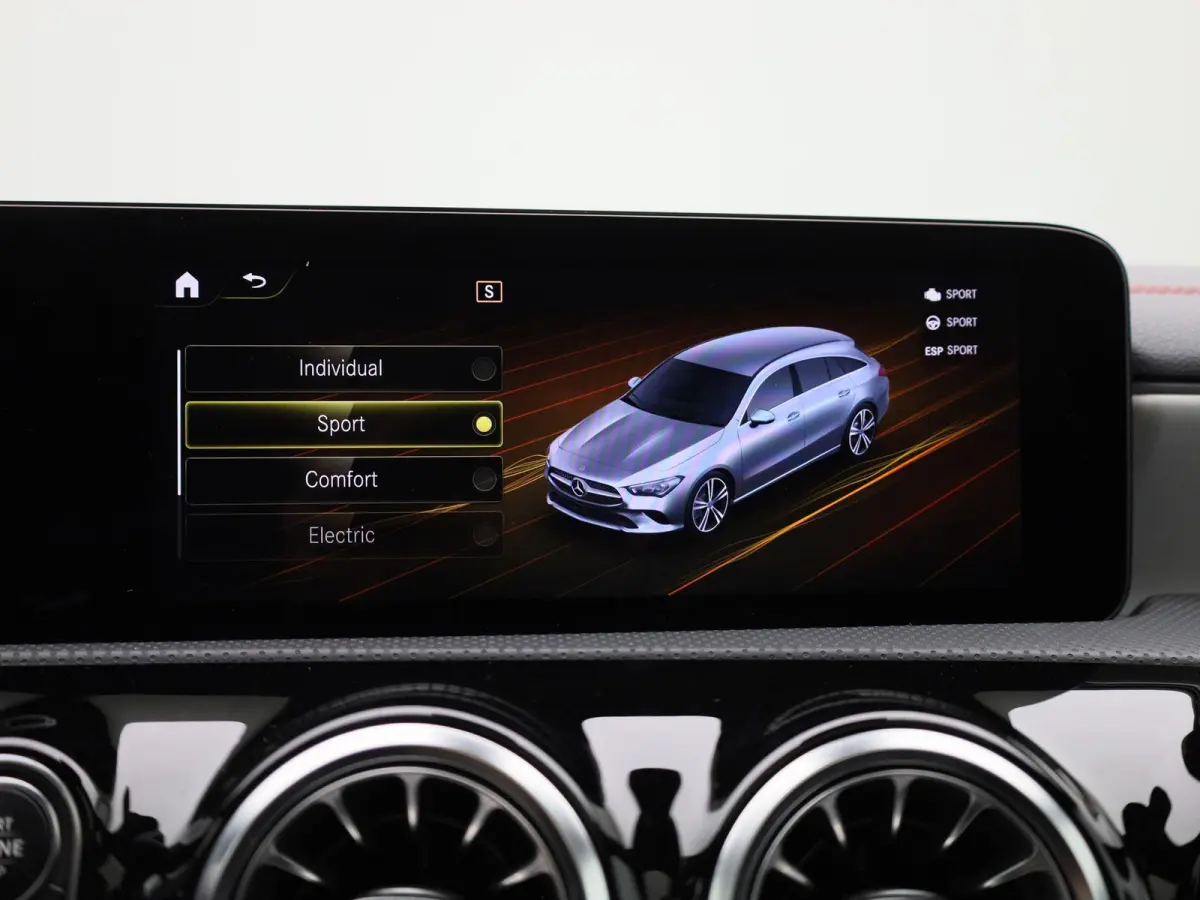 250 e AMG Line | Automaat | Panoramadak | Apple Carplay / Android Auto | Trekhaak | Stoelverwarming | Memoryseats | Sfeerverlichting | Leder | Camera | Parkeer sensoren | Navigatie | Virtual
