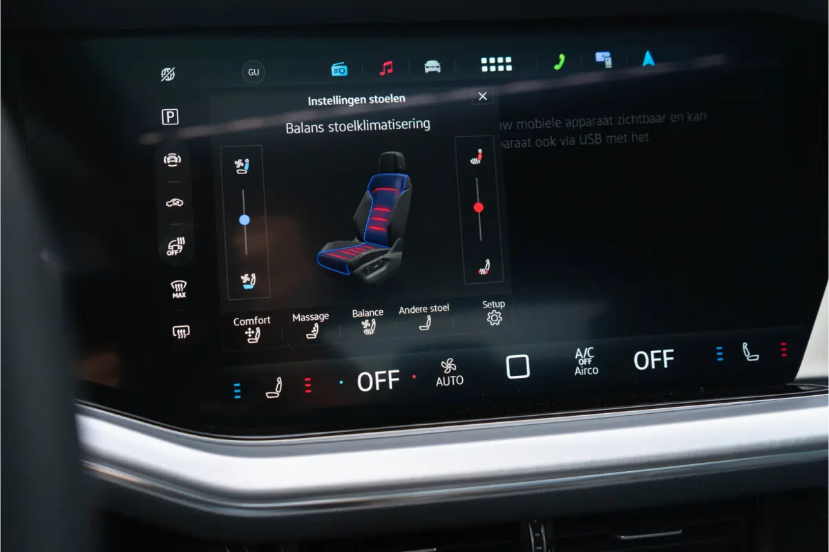 3.0 TSI eHybrid 4MOTION / Puglia/ Top View/ Head-Up Display/ Trekhaak/ Panoramadak/ 280kW (381PK)