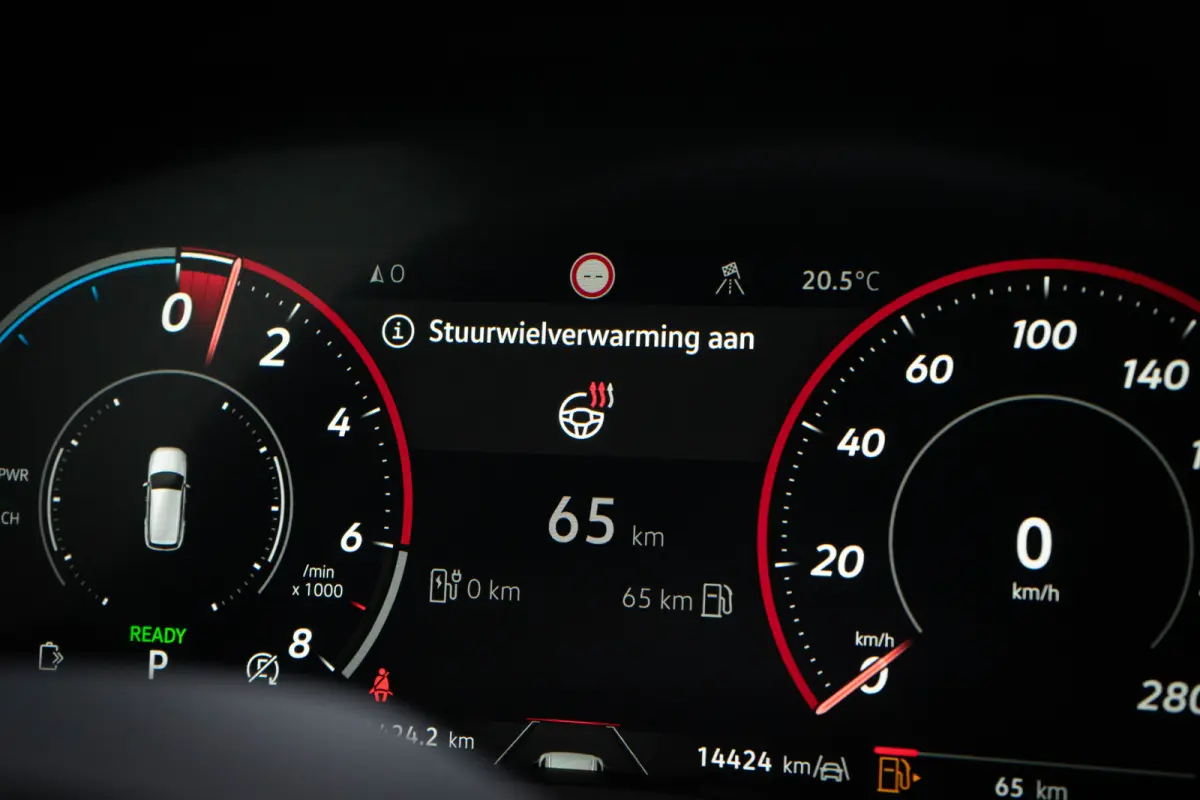 3.0 TSI eHybrid 4MOTION / Puglia/ Top View/ Head-Up Display/ Trekhaak/ Panoramadak/ 280kW (381PK)