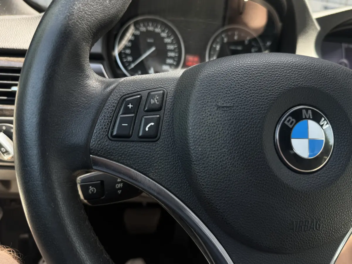 325i M Sport 6 cilinder UNIEK, Origineel
