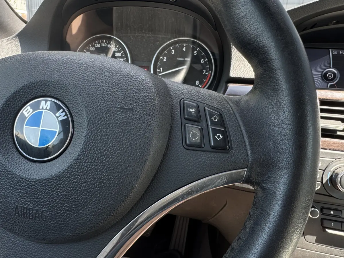 325i M Sport 6 cilinder UNIEK, Origineel