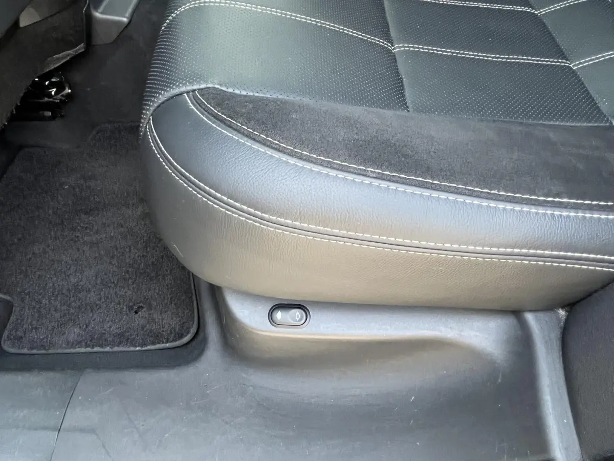 2.0 I4 Turbo AWD R-Dynamic HSE | NL Auto / Voll.Historie / Leder / Pano.Dak
