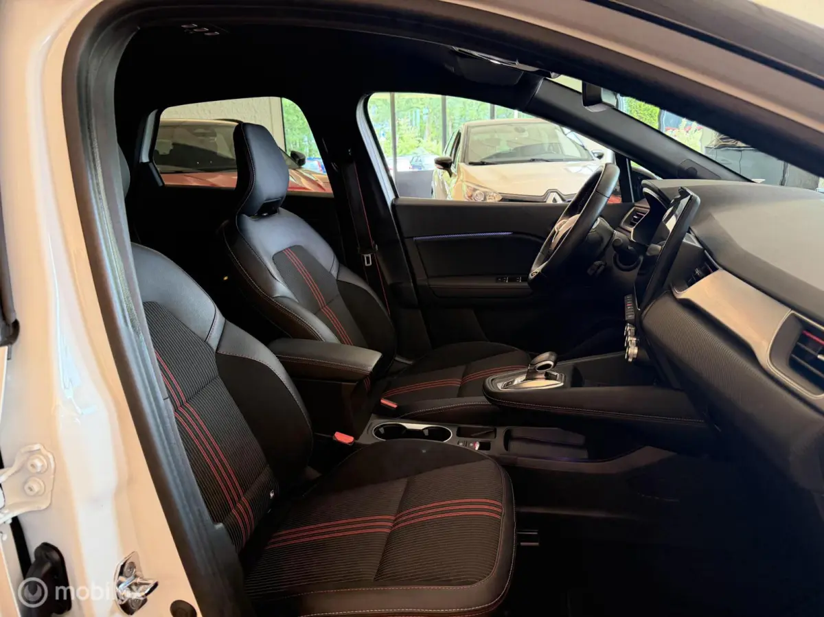 1.6 E-Tech Plug-in Hybrid 160 RS-Line