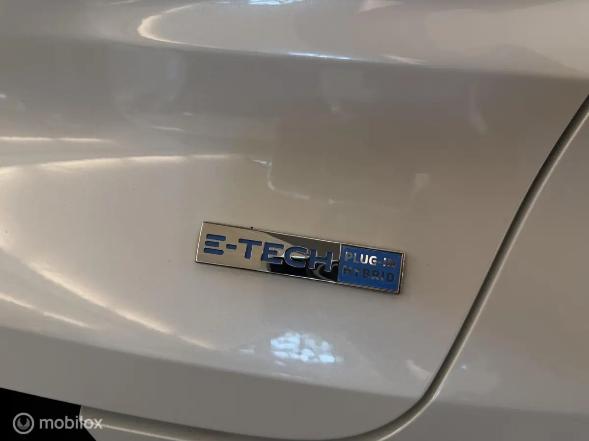 1.6 E-Tech Plug-in Hybrid 160 RS-Line