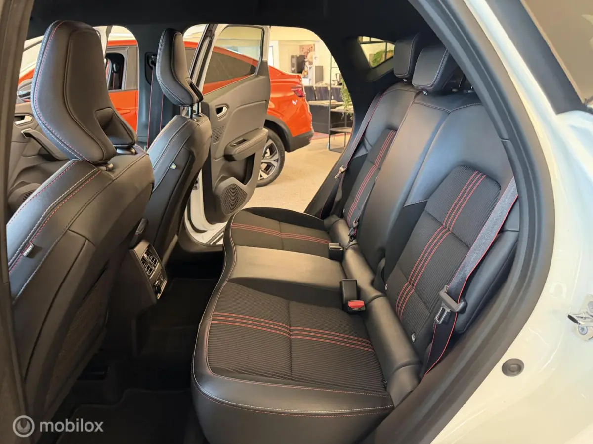 1.6 E-Tech Plug-in Hybrid 160 RS-Line