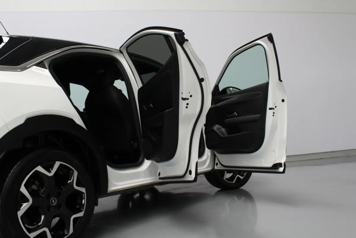 1.2 Turbo Level 5 131PK, RIJKLAAR | AUTOMAAT |STUURVERWARMING | LEER/ALCANTARA | CAMERA | PARKEERSENSOREN