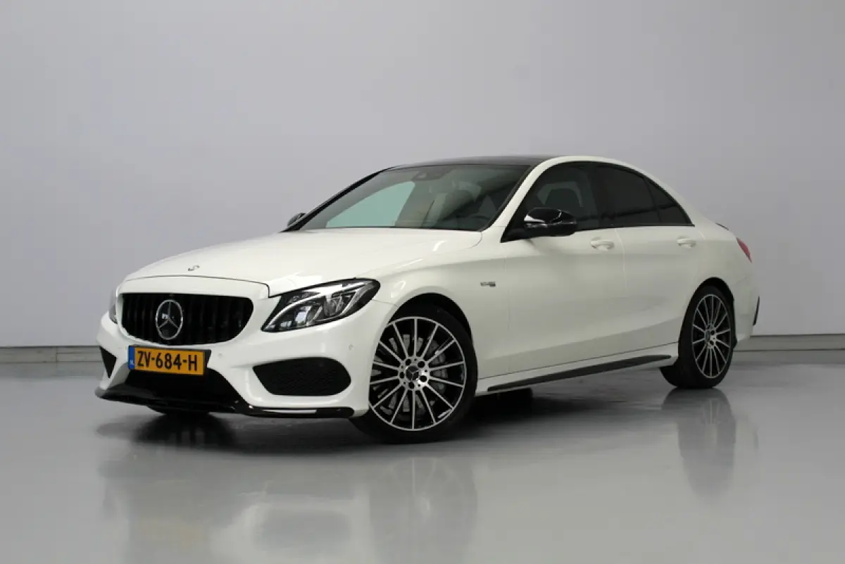 AMG 43 4MATIC 468PK | RIJKLAAR | SCHAALSTOELEN | ALCANTARA STUUR | PANORAMADAK | CARPLAY