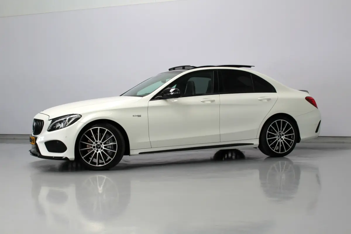 AMG 43 4MATIC 468PK | RIJKLAAR | SCHAALSTOELEN | ALCANTARA STUUR | PANORAMADAK | CARPLAY