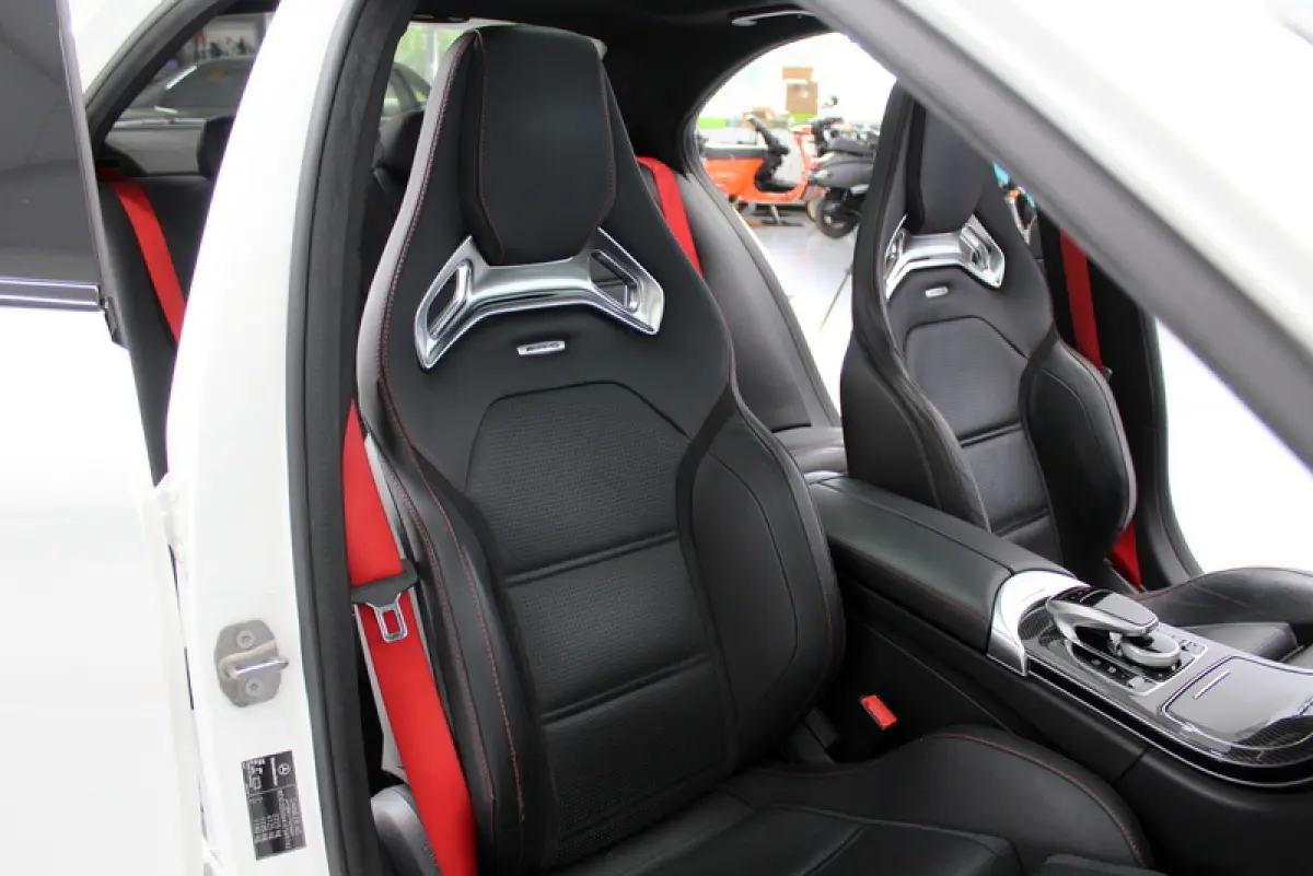 AMG 43 4MATIC 468PK | RIJKLAAR | SCHAALSTOELEN | ALCANTARA STUUR | PANORAMADAK | CARPLAY