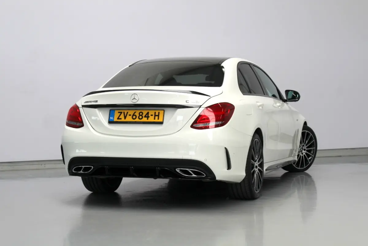 AMG 43 4MATIC 468PK | RIJKLAAR | SCHAALSTOELEN | ALCANTARA STUUR | PANORAMADAK | CARPLAY