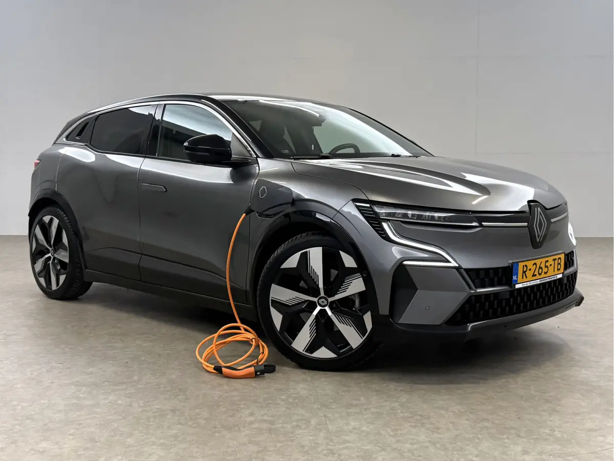 EV60 Optimum Charge Iconic | Snelladen | SOH 93% | 360° | Trekhaak | Virtual | Cruise | Sfeer | Carplay