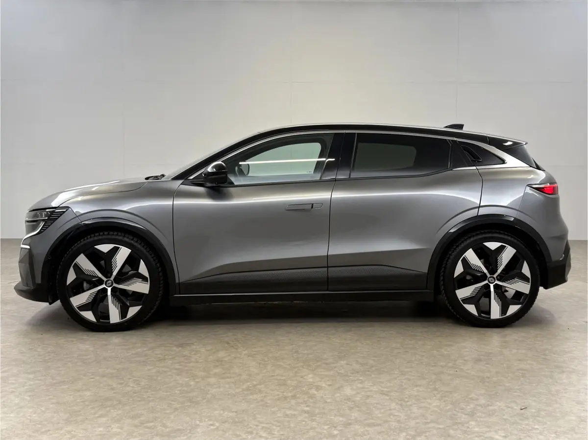 EV60 Optimum Charge Iconic | Snelladen | SOH 93% | 360° | Trekhaak | Virtual | Cruise | Sfeer | Carplay