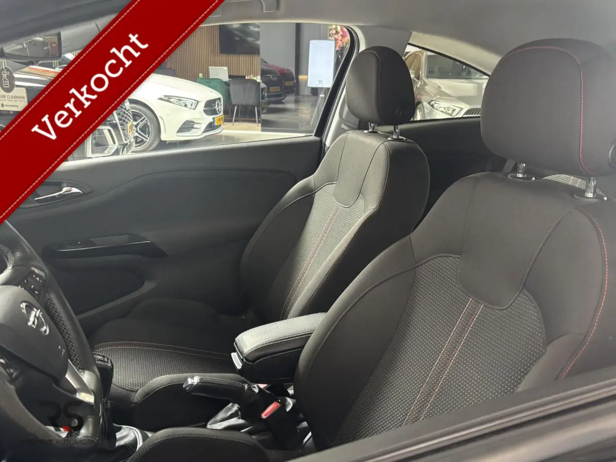 1.0 Turbo 90 pk Black Roof Edition OPC-Line | Navi | Cruise | DAB | CarPlay | PDC | 17" | Clima | Org NL |