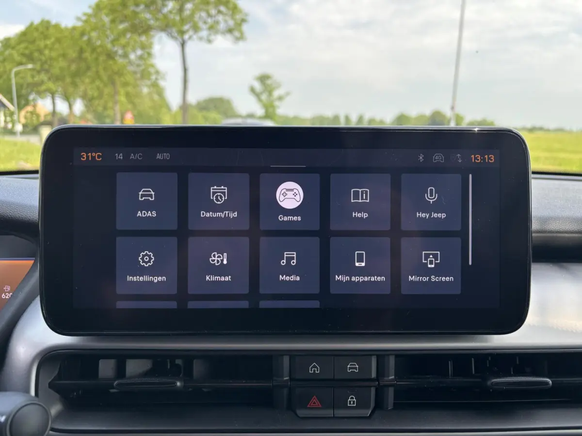1.2 e-Hybrid Summit LUXE