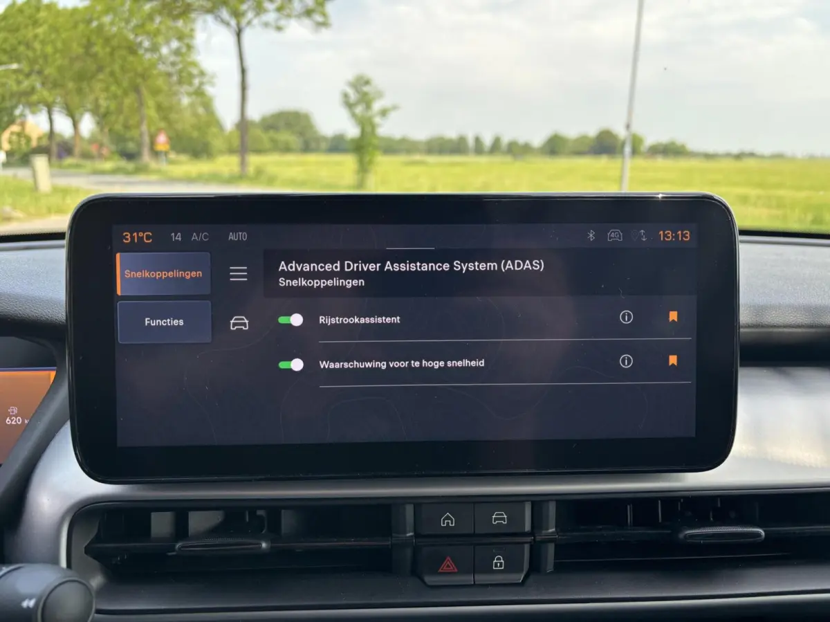 1.2 e-Hybrid Summit LUXE