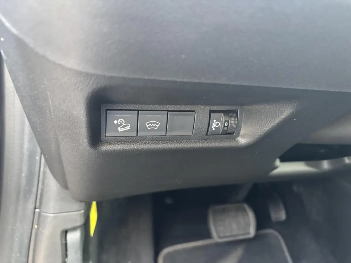 1.2 e-Hybrid Summit LUXE