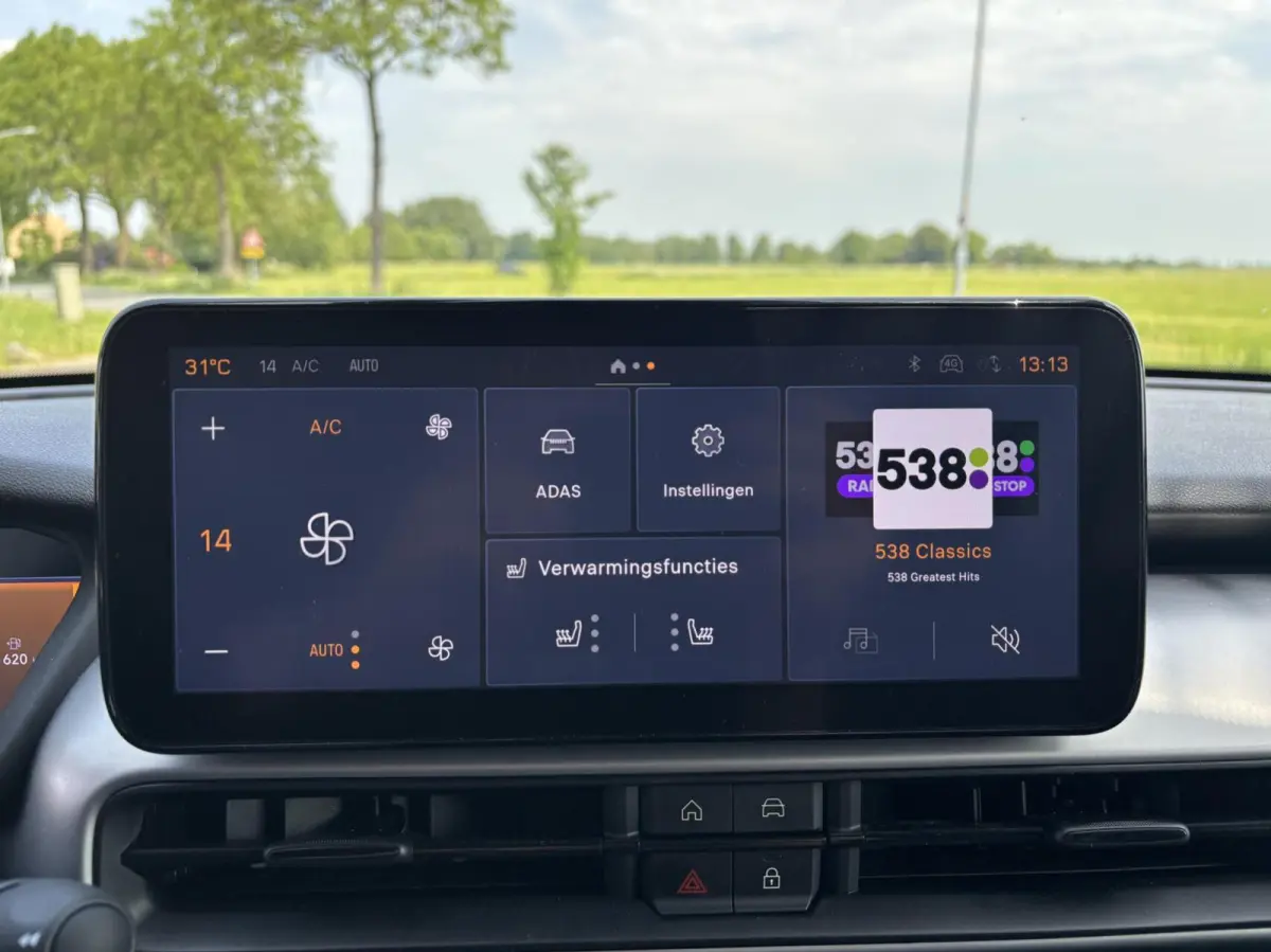 1.2 e-Hybrid Summit LUXE