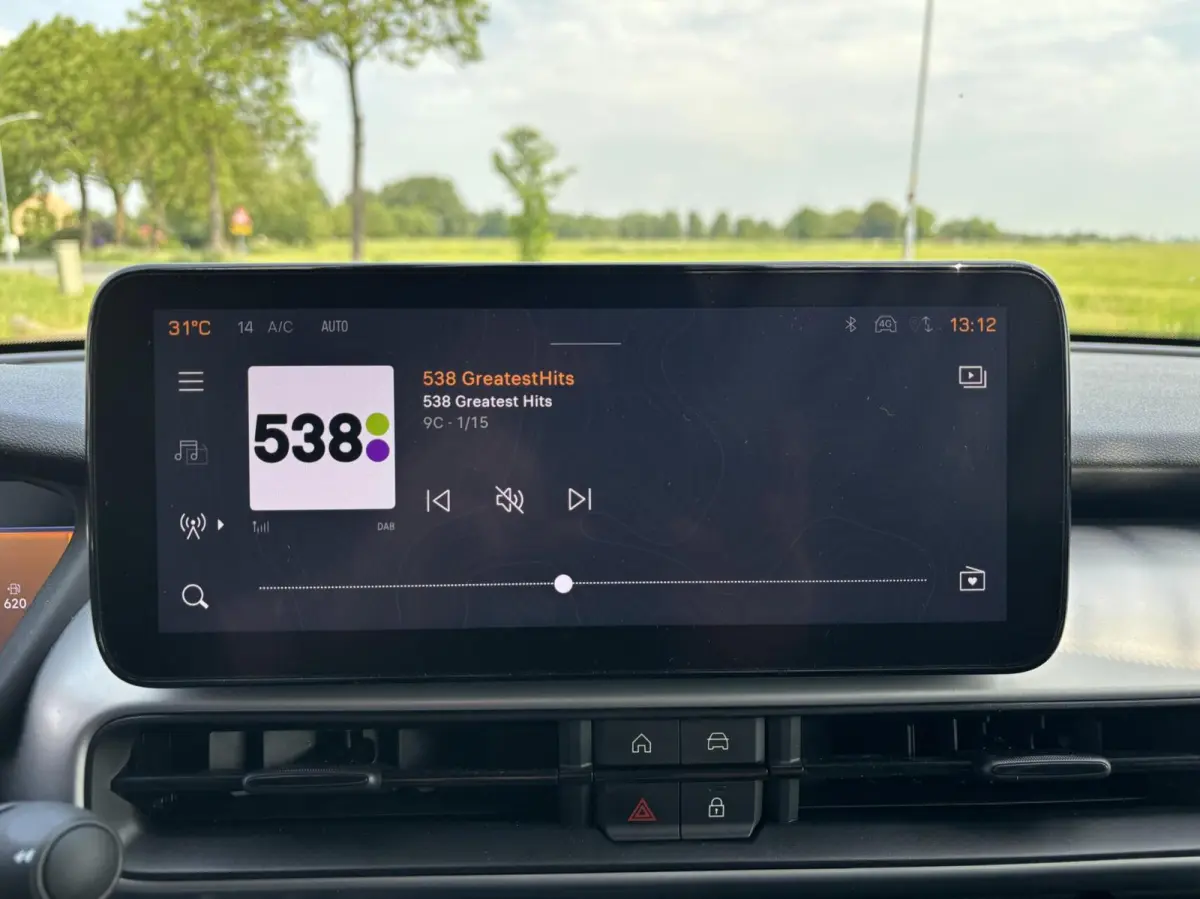1.2 e-Hybrid Summit LUXE