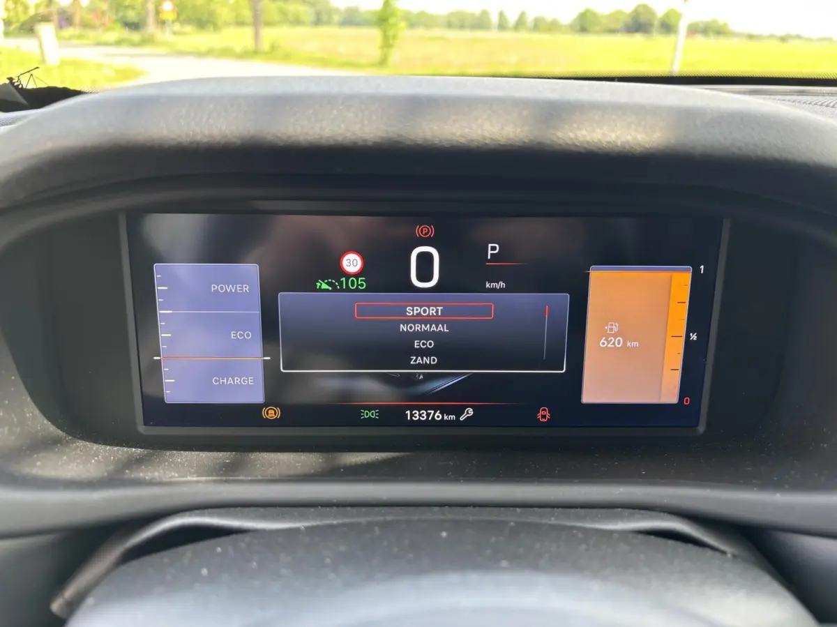 1.2 e-Hybrid Summit LUXE
