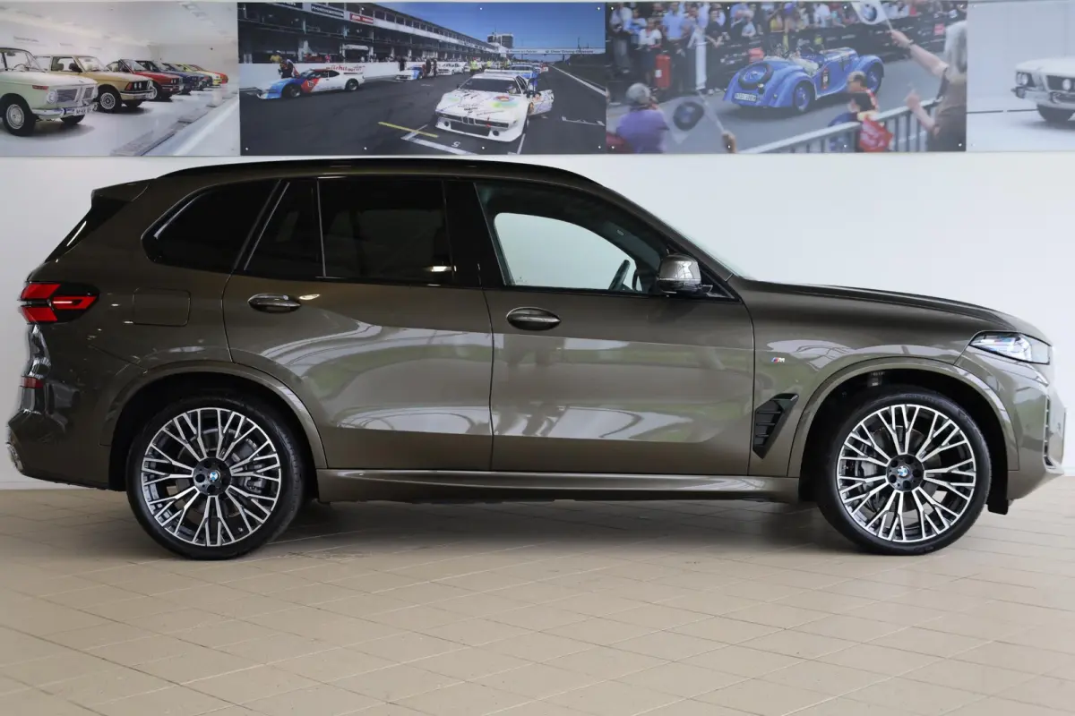 xDrive50e | M Sportpakket | Panoramadak | Driving Assistant | Harman/Kardon | Trekhaak