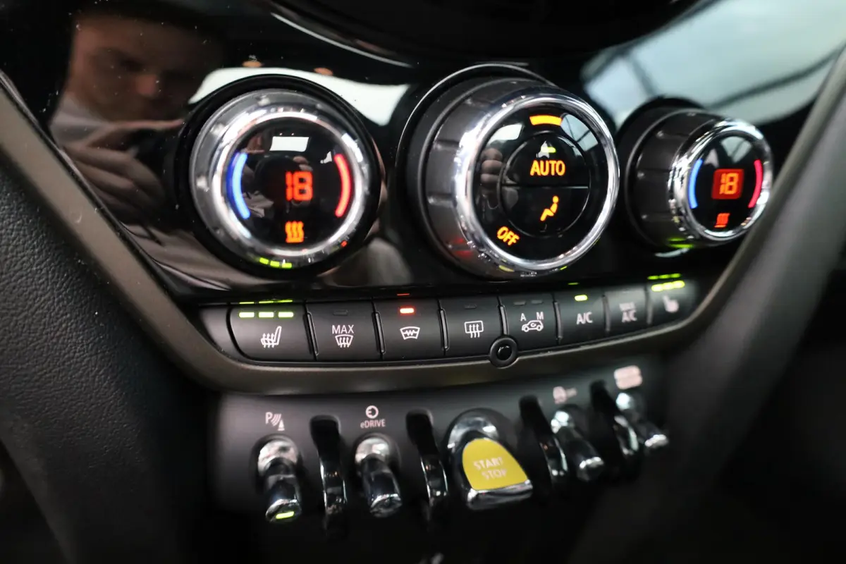 Cooper SE ALL4 | Panoramadak | Harman/Kardon | Comfort Access | Achteruitrijcamera