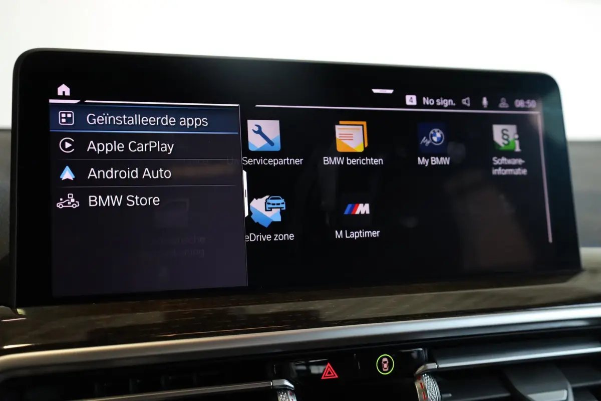 xDrive30e | M Sportpakket | Stoelverwarming | HiFi