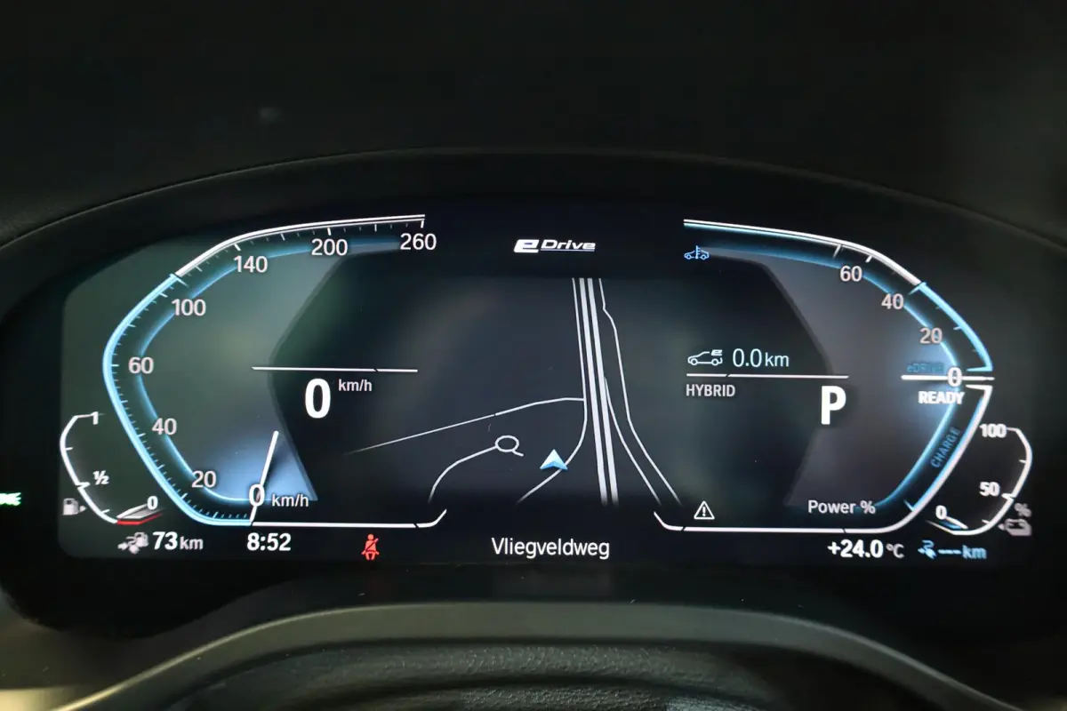 xDrive30e | M Sportpakket | Stoelverwarming | HiFi