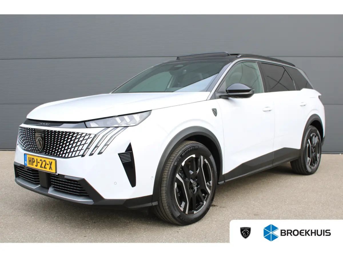 1.6 Plug-in Hybrid 195 GT | Automaat | Panorama/schuifdak | Luxe stoelen | Origineel NL auto | 7.500km | Navigatie | Camera |