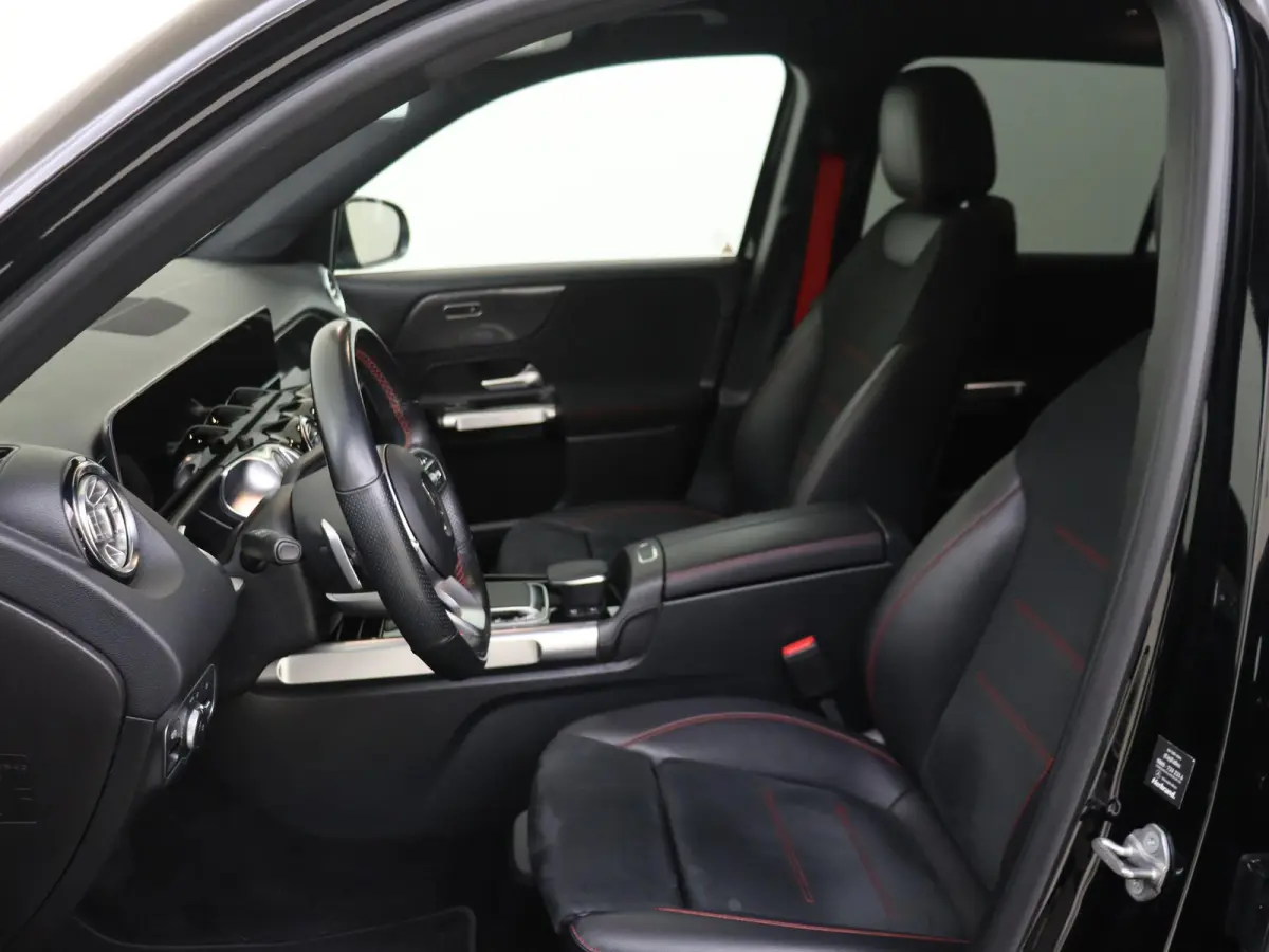 AMG 35 4MATIC Premium Plus