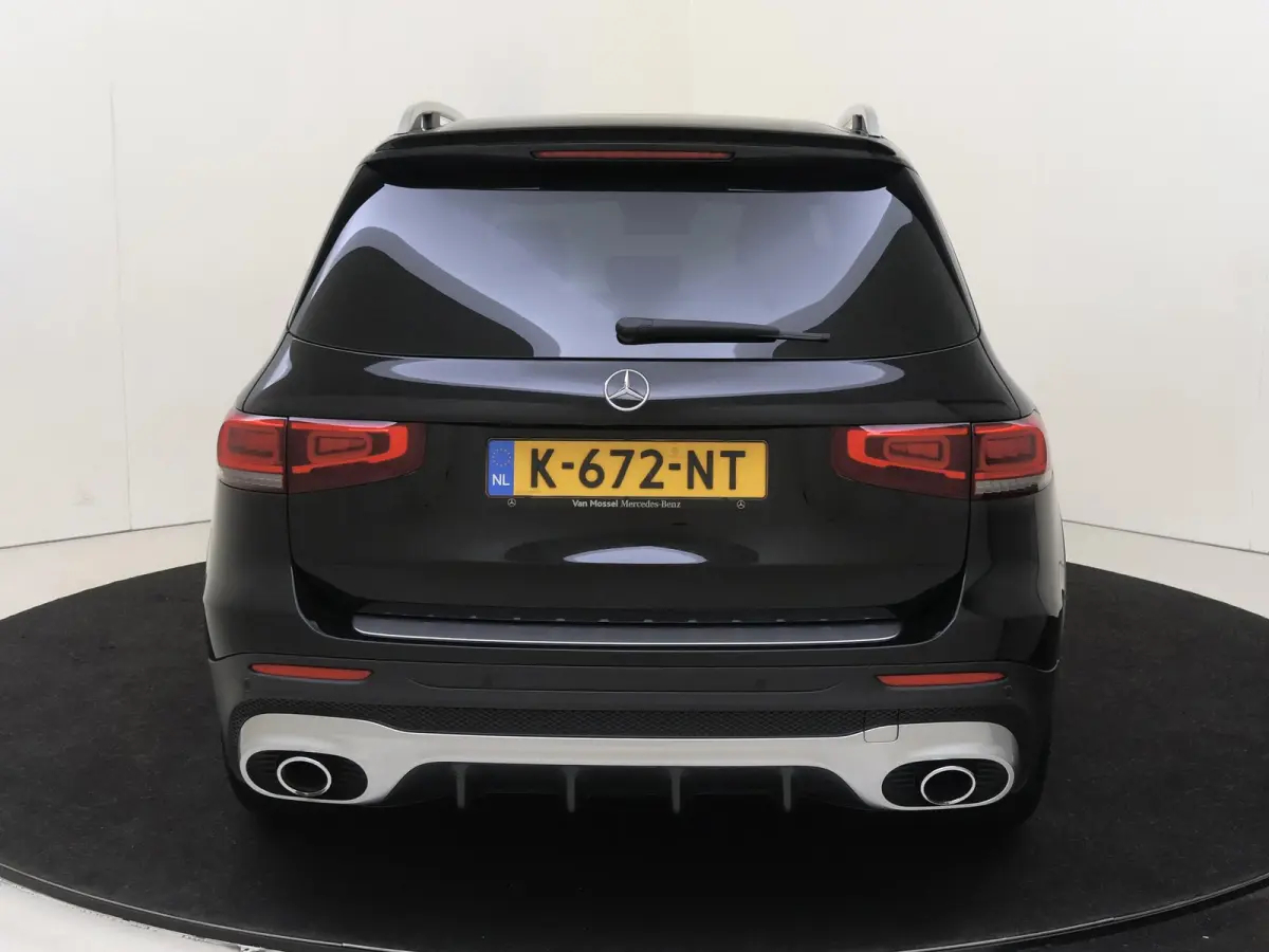 AMG 35 4MATIC Premium Plus