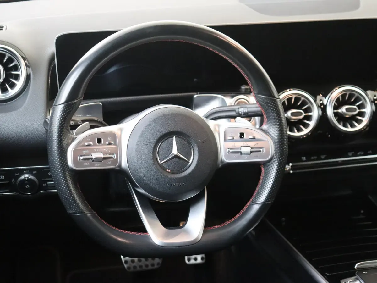 AMG 35 4MATIC Premium Plus